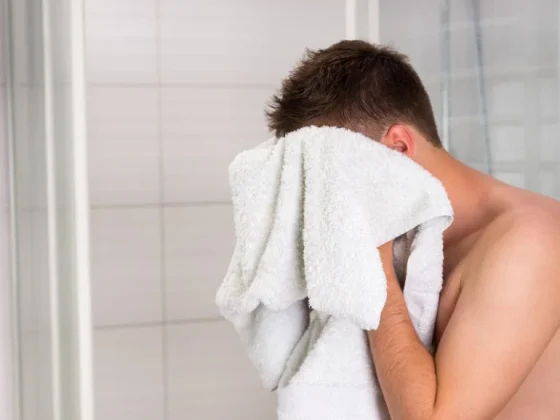 Sudar después de la ducha es un problema para algunos